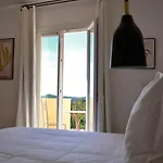 Hotel L'ecurie Du Castellas *